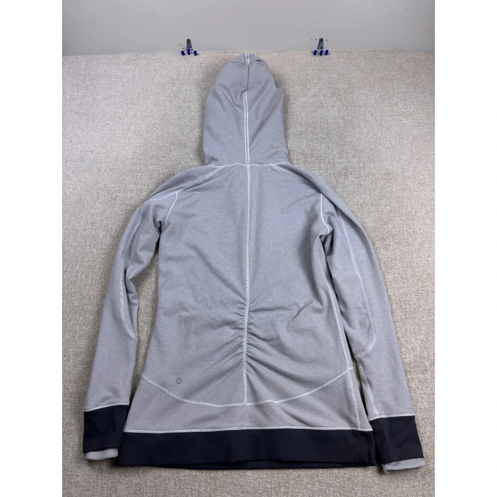 Lululemon Athletica Grey Striped Scuba Neck Gaiter Hoodie Womens 8 Activewear